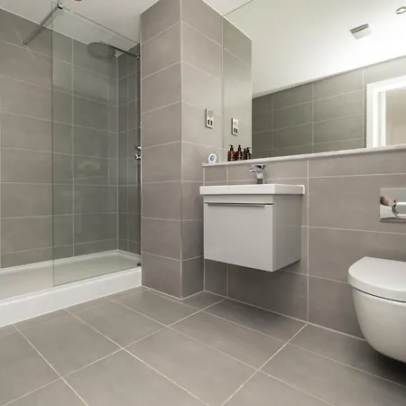 Brand New 2 Bedroom Apartment Centre Of Solihull Exterior foto
